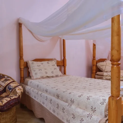 Twin Rooms — photo 2